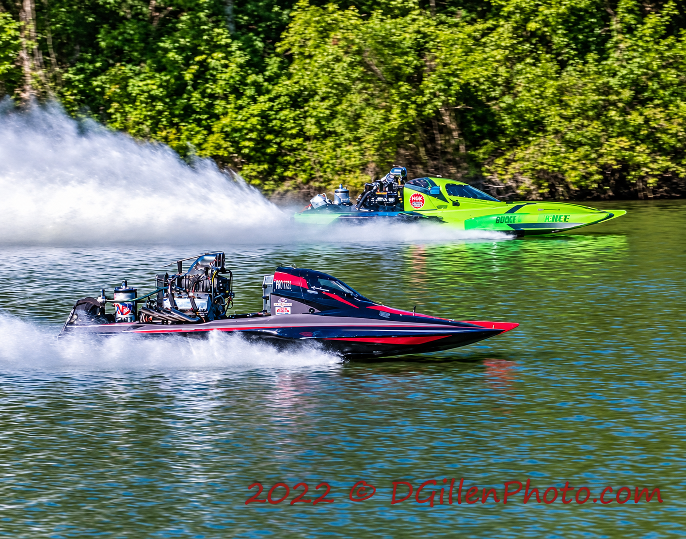 Two drag boats racing side by side. Photo: DGillenPhoto.com.